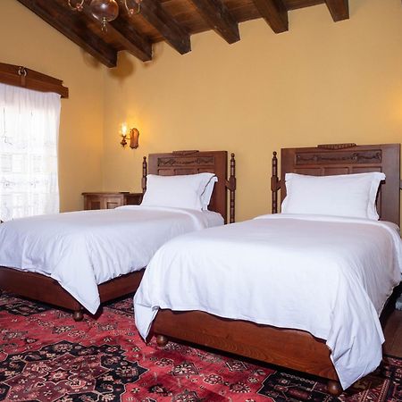 Vila Ebel Hotel Pool & Spa Корча Екстер'єр фото