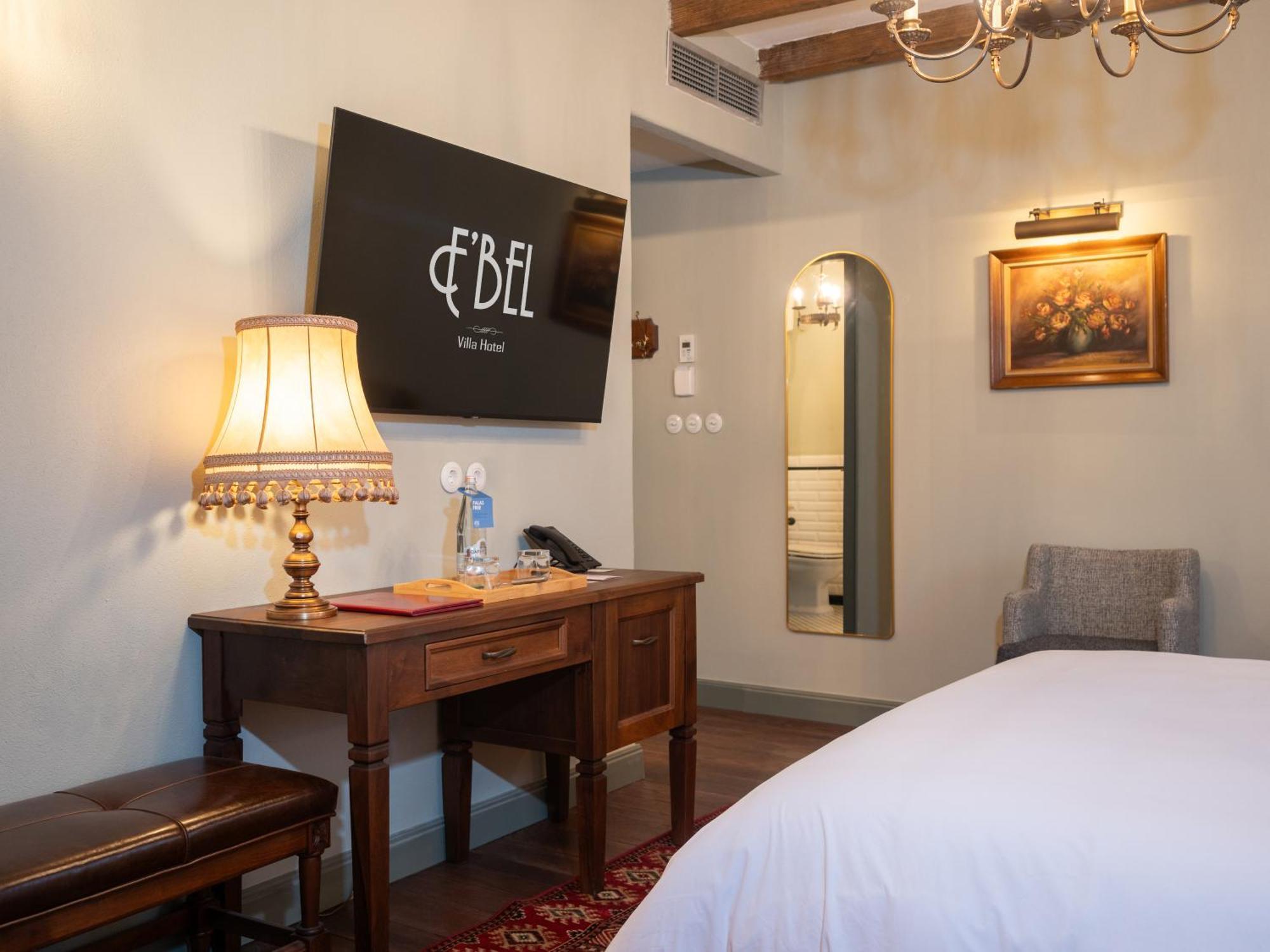 Vila Ebel Hotel Pool & Spa Корча Екстер'єр фото